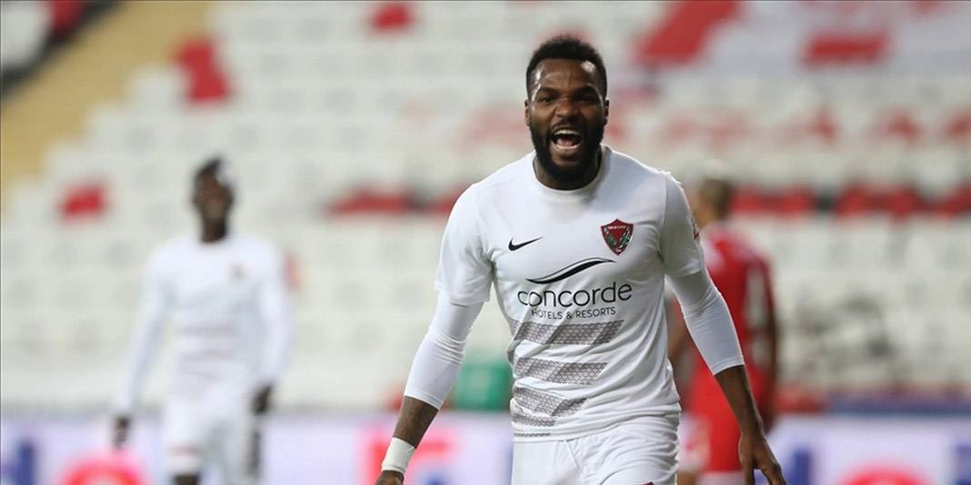 Trabzonspor'dan yıldız isme bir teklif daha! İşte Süper lige damga vuracak transfer planı 14