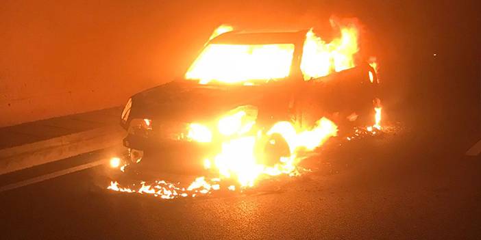 Otomobil yeni Zigana Tüneli'nde alev aldı 5