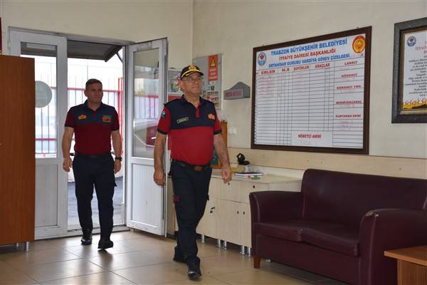 Trabzon'da itfaiyeci kardeşler 17 yıldır insanların yardımına koşuyor 5