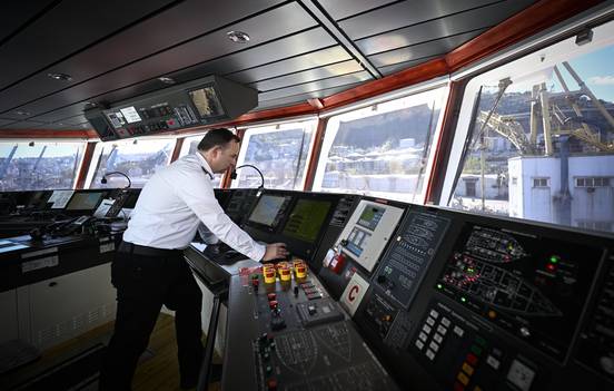 Trabzon Limanı'ndaki Barbaros Hayrettin Paşa Gemisi hazırlanıyor 5