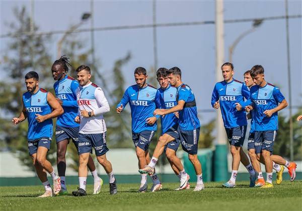 Trabzonspor’un Alanyaspor maçı hazırlıkları sürüyor 16