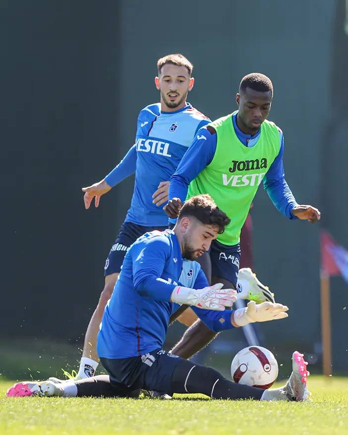 Trabzonspor Başakşehir maçı hazırlıklarına başladı 22