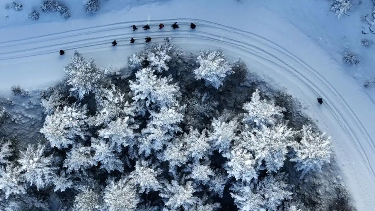 Gümüşhane’de kışın en zarif yüzü: Dağcılar doğayla buluştu 7