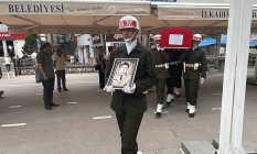 Hayatını kaybeden Kore gazisi askeri törenle toprağa verildi