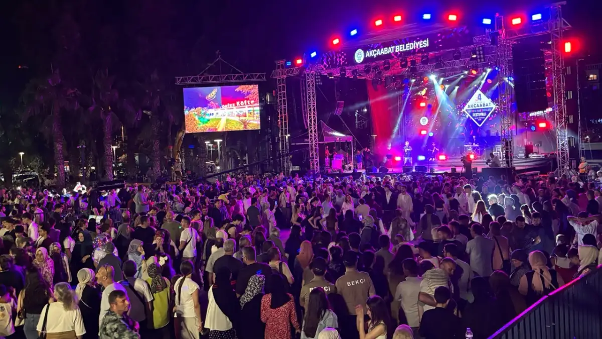 Akçaabat festivali binlerce kişiyi ağırladı! Final gününde büyük ilgi gördü