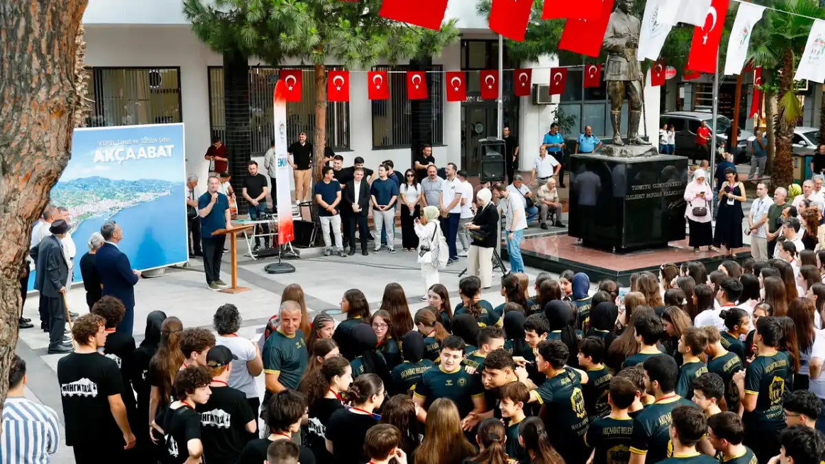 Akçaabat’ta festival coşkusu başladı! Başkan Ekim ve Kaymakam Şahin’den Haber61’e özel açıklamalar