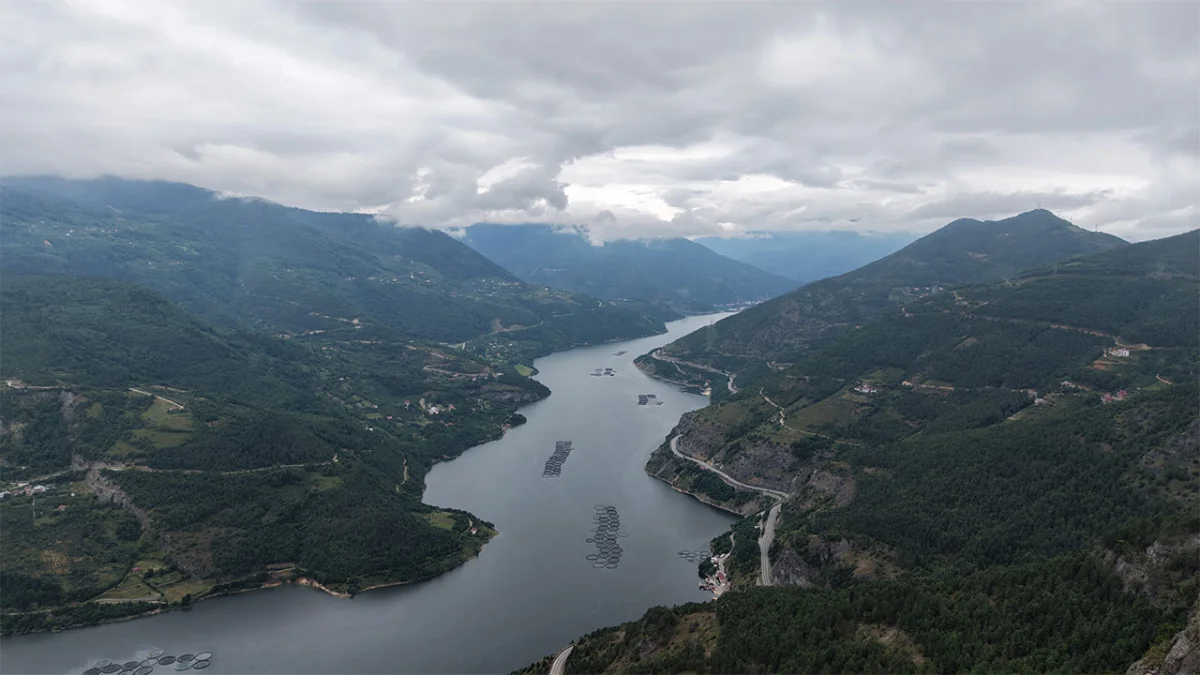 Artvin Çoruh Vadisi manzarası Norveç fiyortlarını aratmıyor