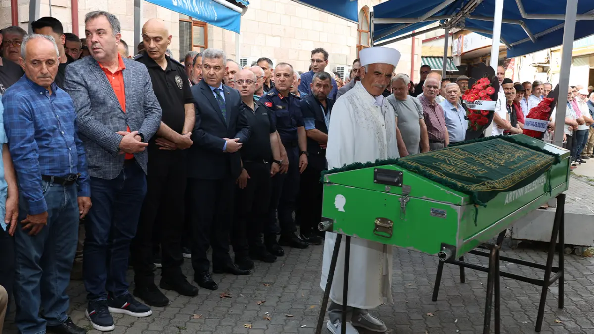 Artvinspor Başkanı İrfan Yıldırım'ın acı günü! Babası son yolculuğuna uğurlandı