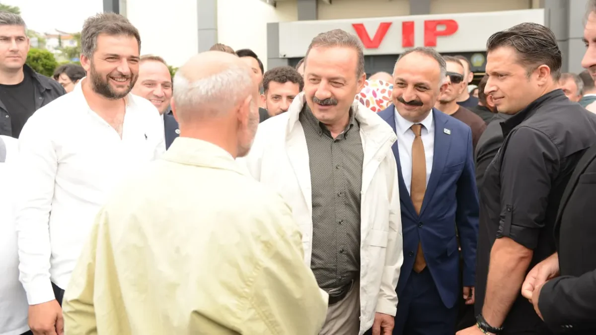 Başkan Ağıralioğlu Trabzon'da