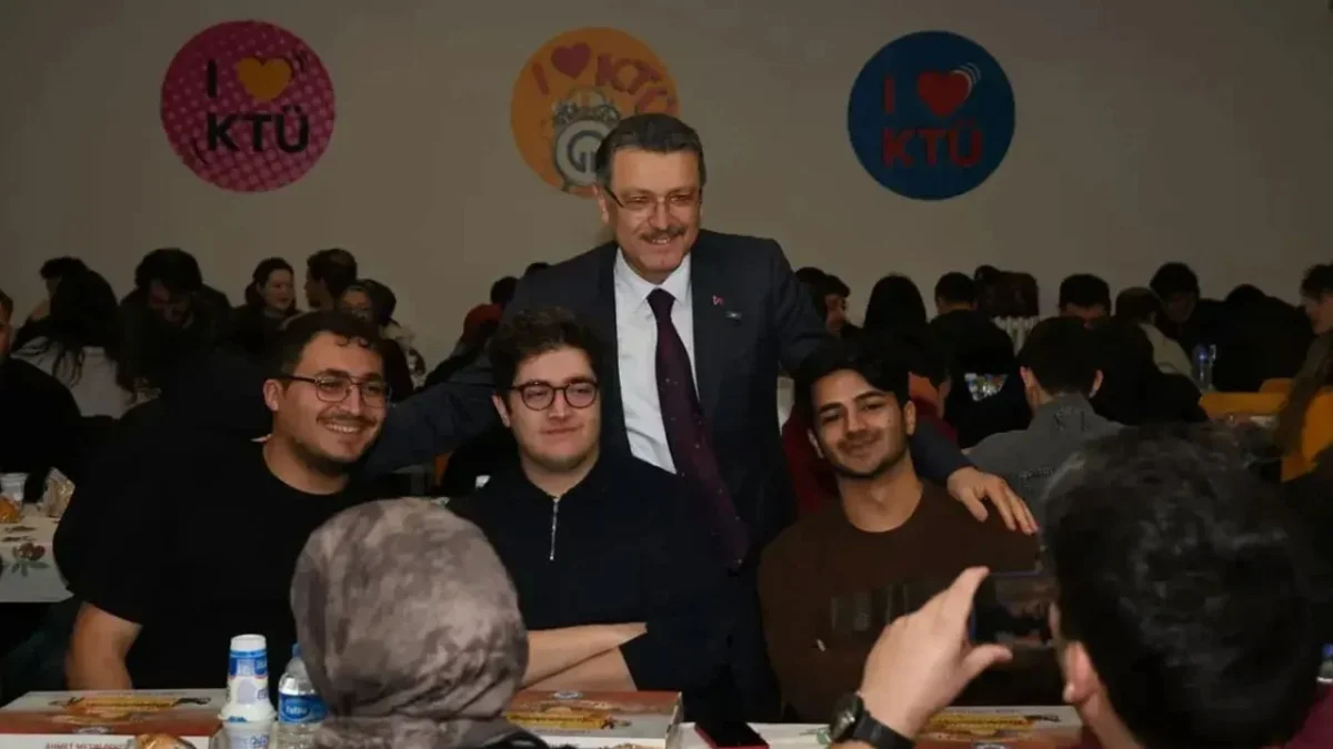 Başkan Genç'ten üniversite tercih döneminde Trabzon tanıtımı