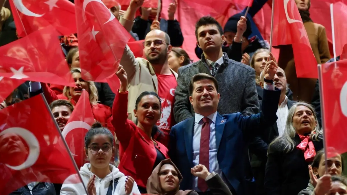 Başkan Kaya’dan 15 Temmuz mesajı: “Ne pahasına olursa olsun, tam bağımsız Türkiye Cumhuriyeti’ni ilelebet yaşatacağız”