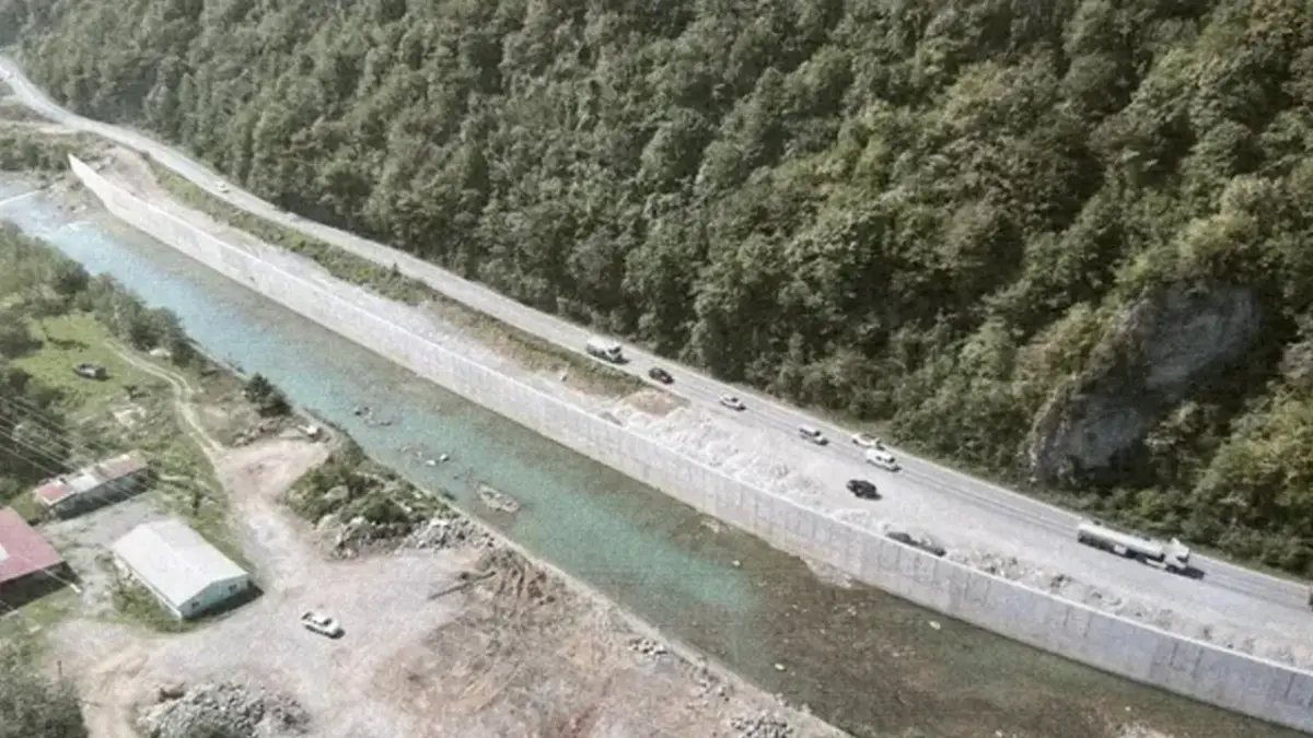 Bayburt yolunda sürücülere uyarı! Çalışmalar nedeniyle trafik kontrollü