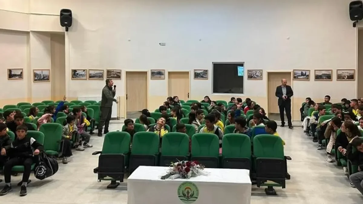 Bayburt’ta 587 öğrenciye doğa ve biyolojik çeşitlilik eğitimi