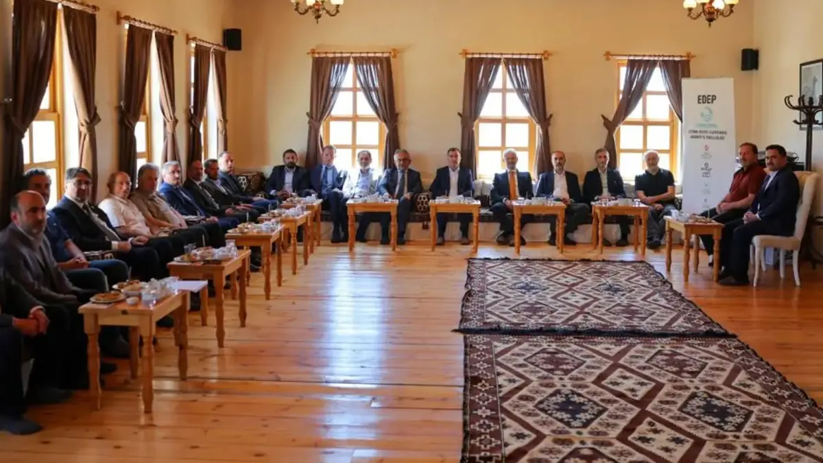 Bayburt'ta EDEP Haziran toplantısında eğitim çalışmaları değerlendirildi
