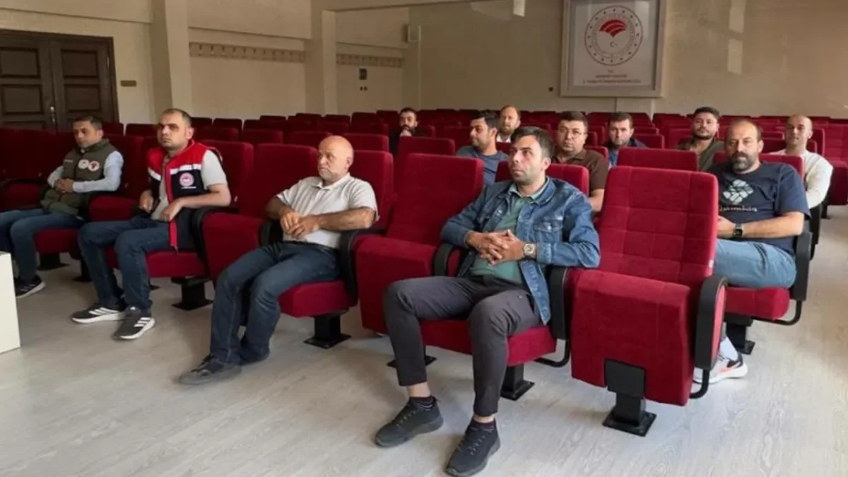 Bayburt'ta veteriner hekimlere GEKİS sistemi eğitimi verildi