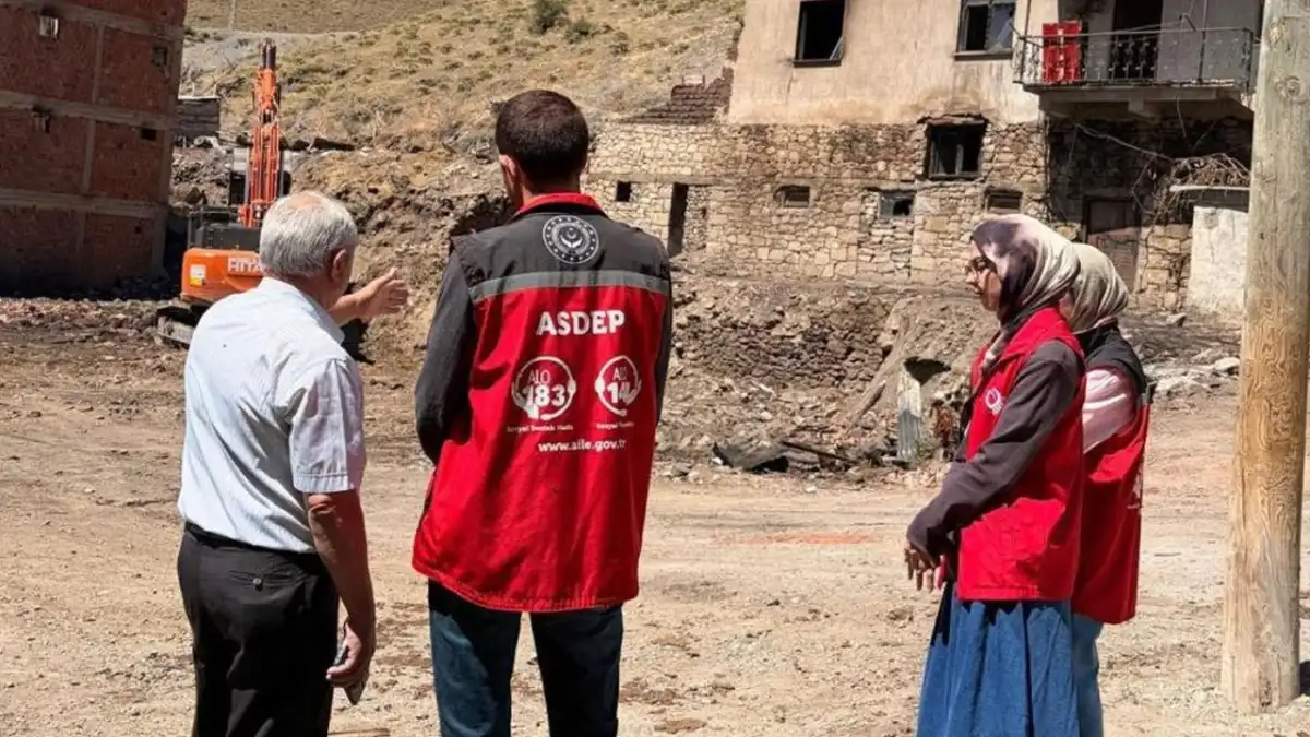 Bayburt'ta yangın mağdurlarına psikososyal destek!