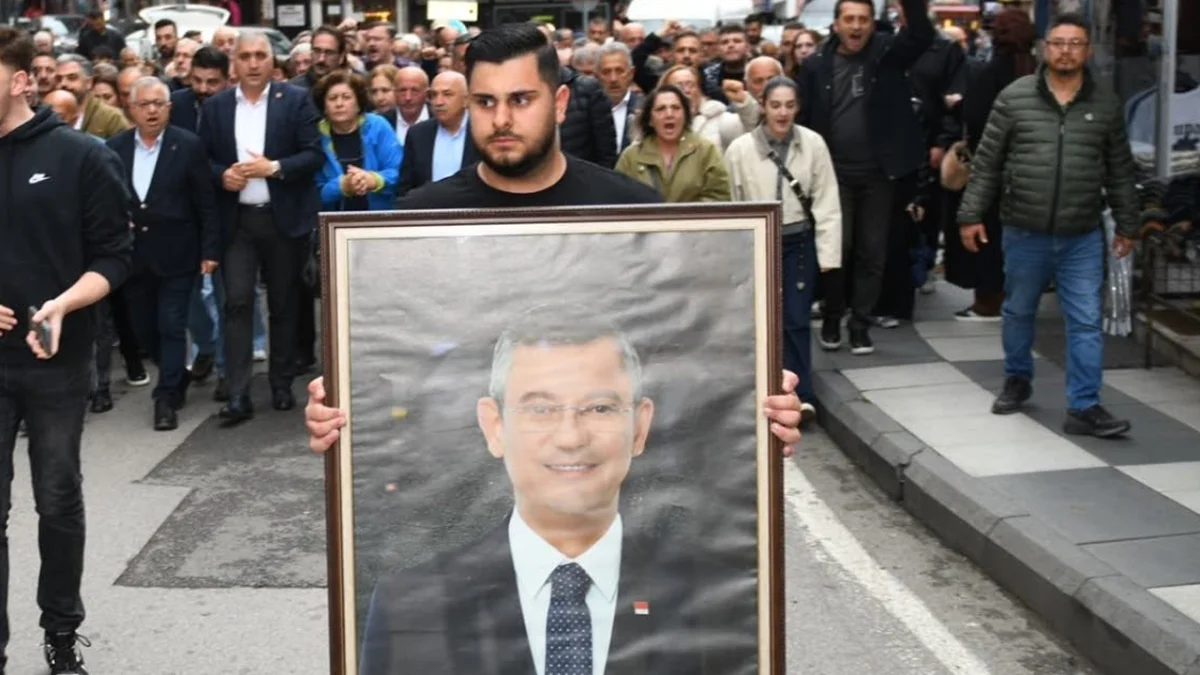 CHP Ortahisar Gençlik Kolları Başkanı Enes Turan Saral partisinden istifa etti