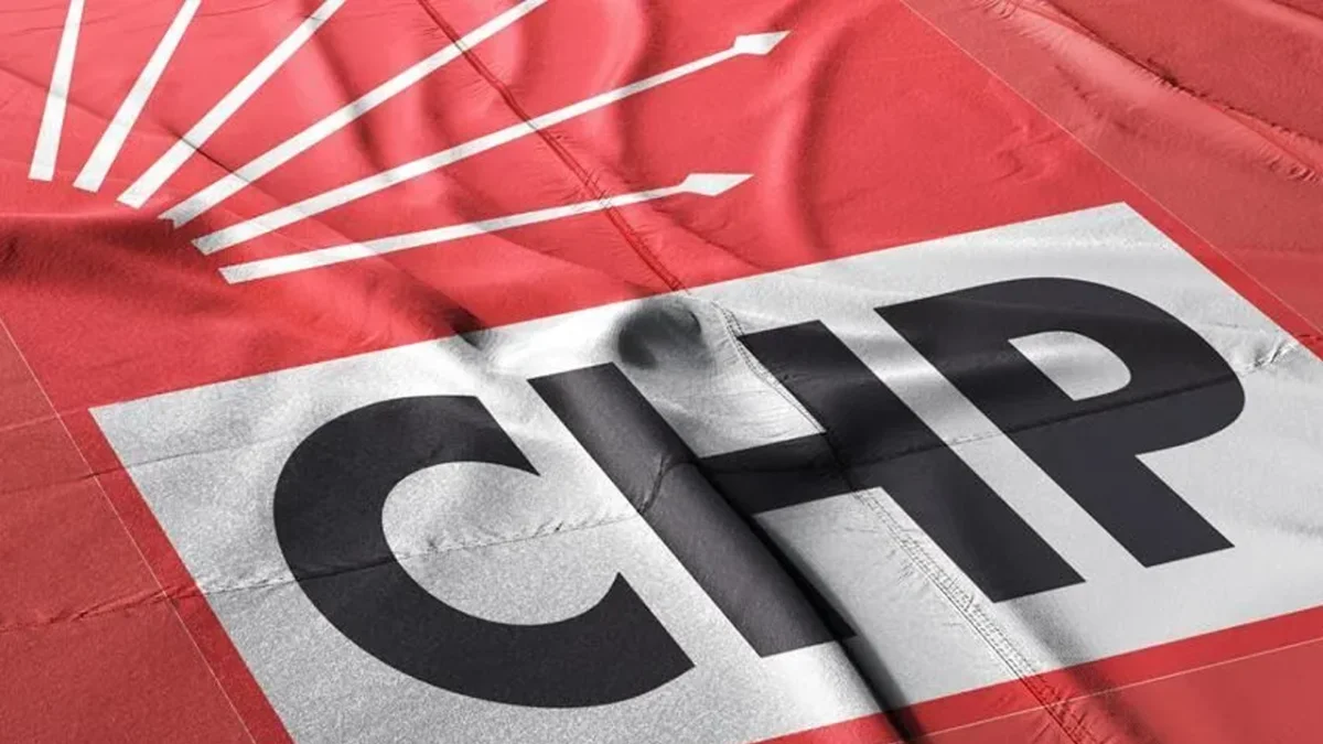 CHP Trabzon'da üst düzey istifalar! Eski il başkanları ve belediye başkanı ayrıldı