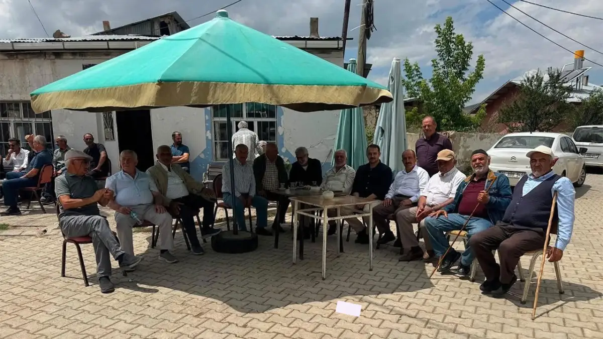 Demirözü Kaymakamı Ahat köylerdeki çalışmaları yerinde inceledi