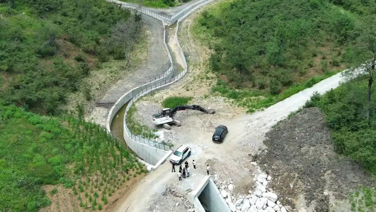 DSİ'den Araklı'da taşkın mesaisi! Çalışmalar sürüyor