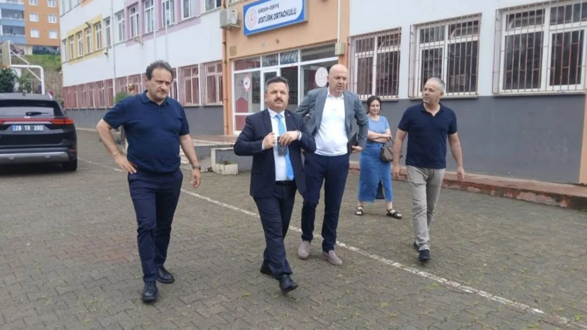 Giresun Milli Eğitim Müdürü Tokgöz, Espiye’de okulları ziyaret etti
