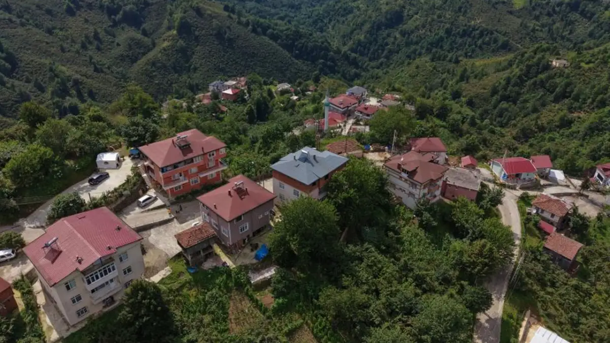 Karadeniz ilinde şaşırtan olay! Bu mahallede herkesin soyadı aynı