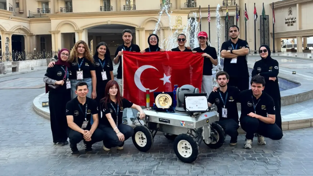 KTÜ ekibi Mısır'dan gümüş madalyayla döndü