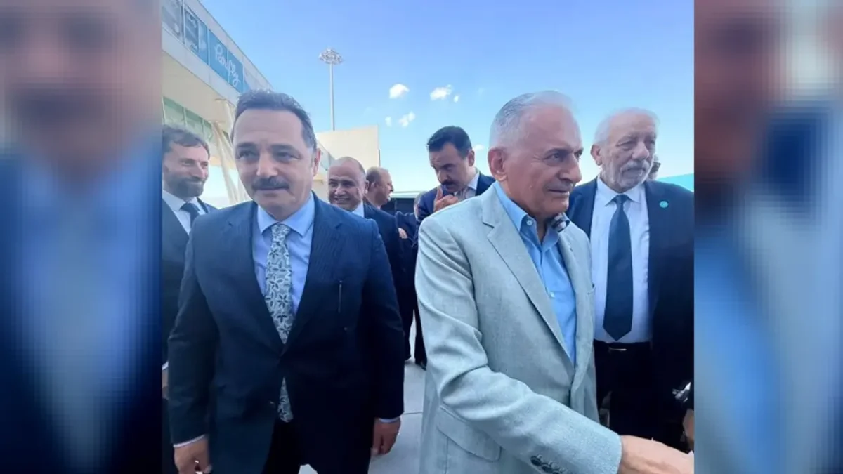 Kuzey Kıbrıs'ta Türk Dünyasının dijital vizyonu masaya yatırıldı! Binali Yıldırım'dan net mesajlar