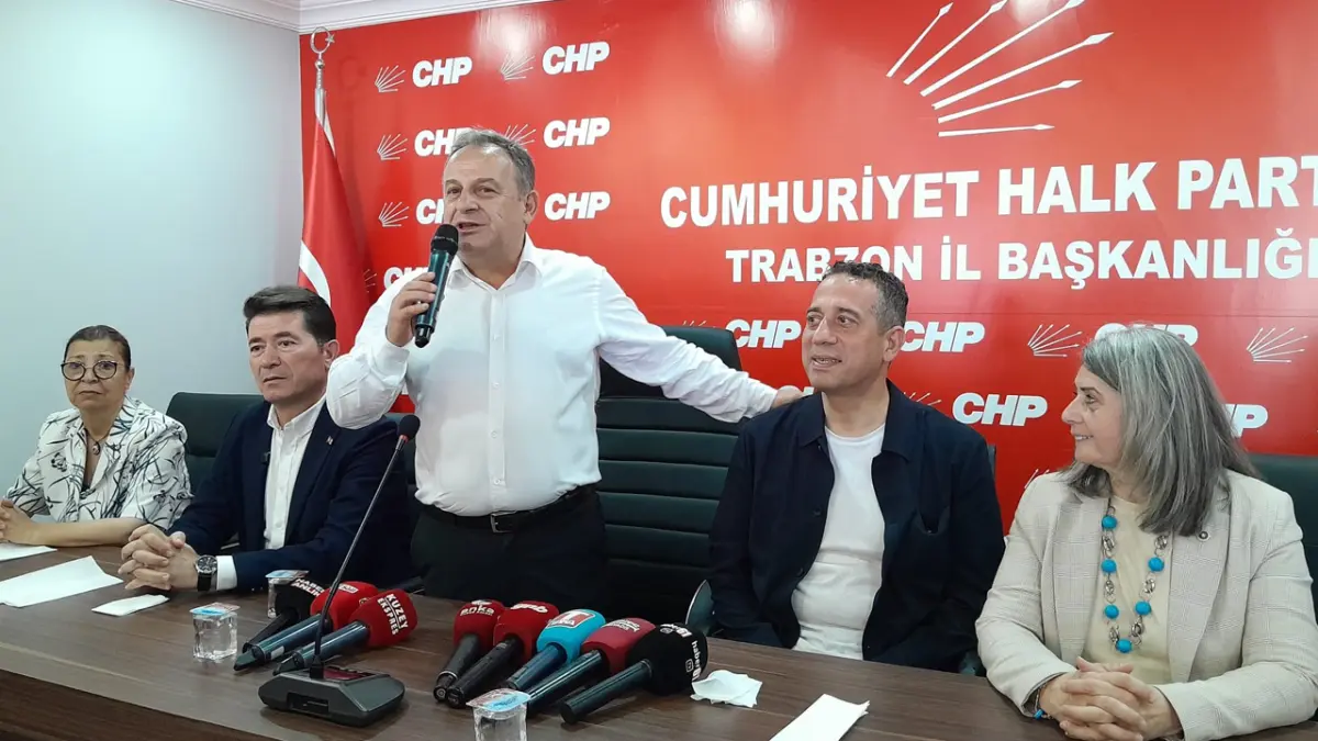 Mustafa Bak'tan MYK çıkışı : "'Trabzon İl Örgütünü biz görevden alırız'... Öyle bir dünya yok!"