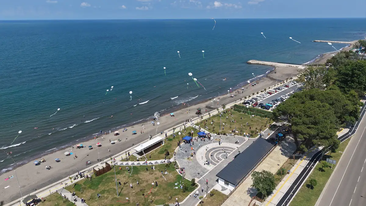 Ordu'da gökyüzü rengarenk oldu! Uçurtma şenliği ilgi gördü