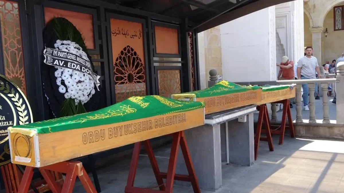 Ordu’daki aile katliamında 3 kişi son yolculuğuna uğurlandı