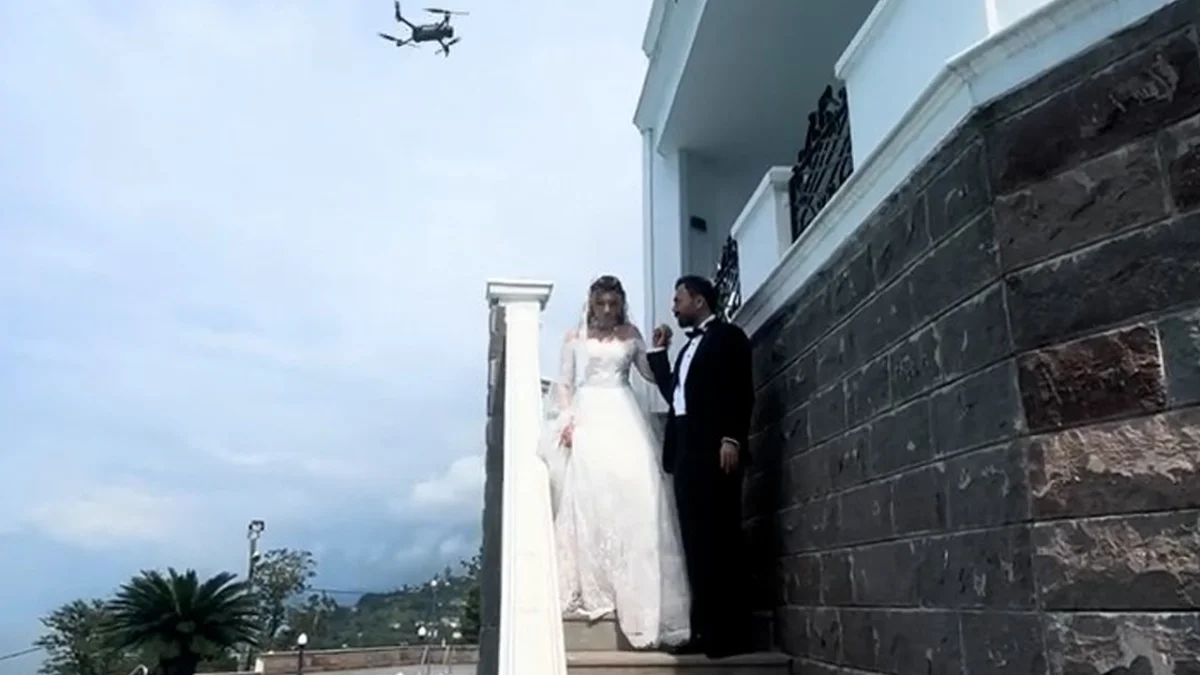 Rize'de sıcaktan bunalan gelinin yardımına dron yetişti