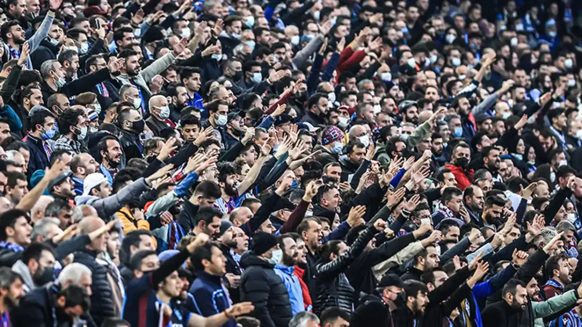 Taraftar Avrupa'da hangi rakibi istiyor?