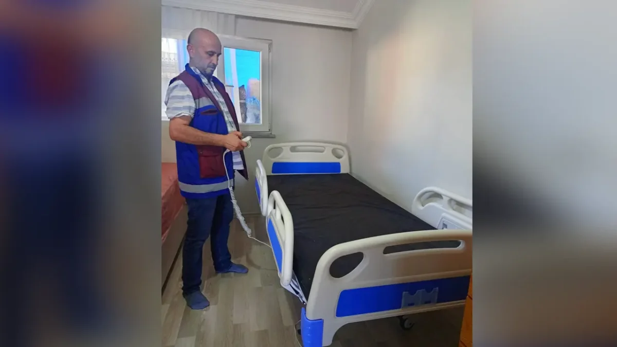 Trabzon Büyükşehir’den ihtiyaç sahiplerine hasta yatağı desteği