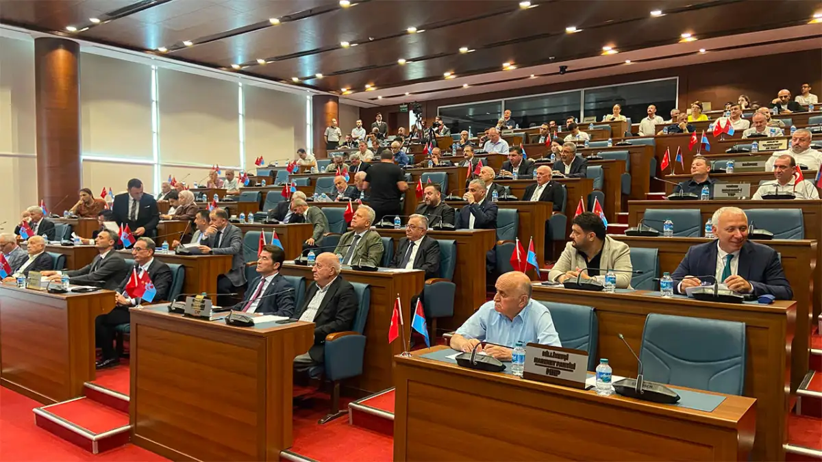 Trabzon Büyükşehir’den Şavşat Kent Meydanı için iş birliği kararı