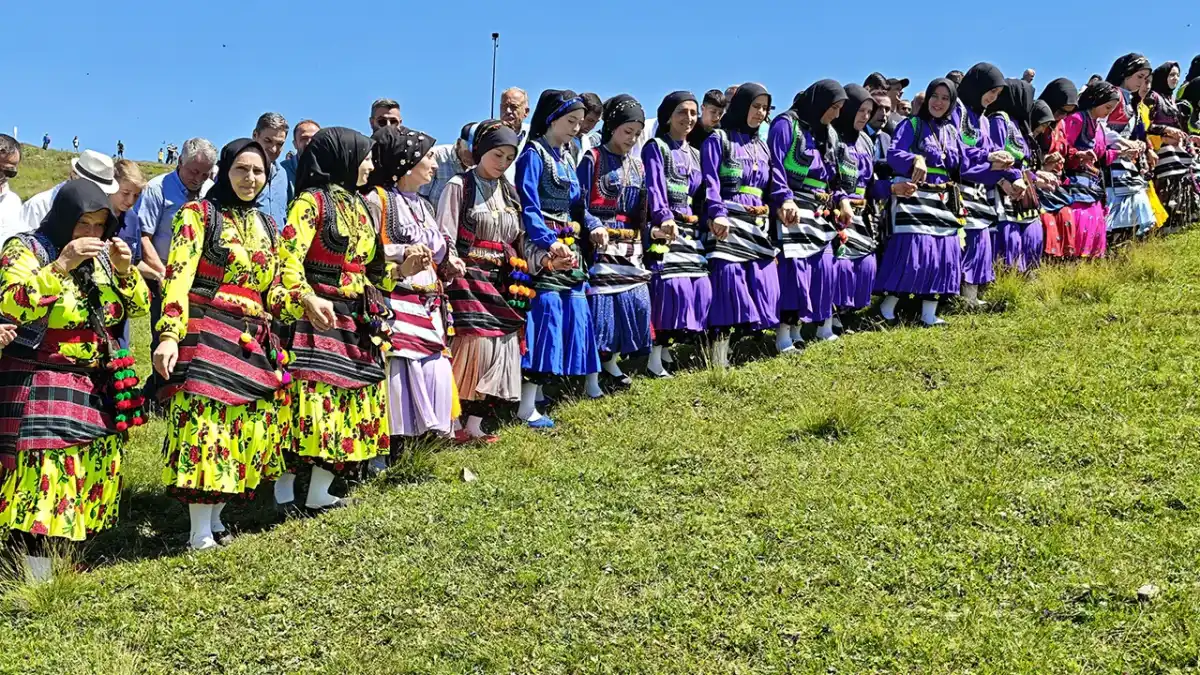 Trabzon Şalpazarı'nda Karakısrak Yayla Şenliği coşkusu başladı