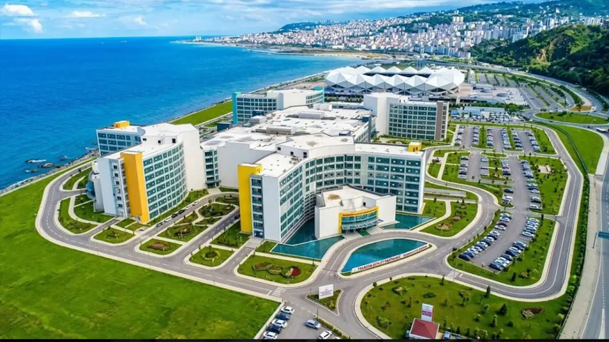 Trabzon Şehir Hastanesi açılmadan telefonlar kilitlendi