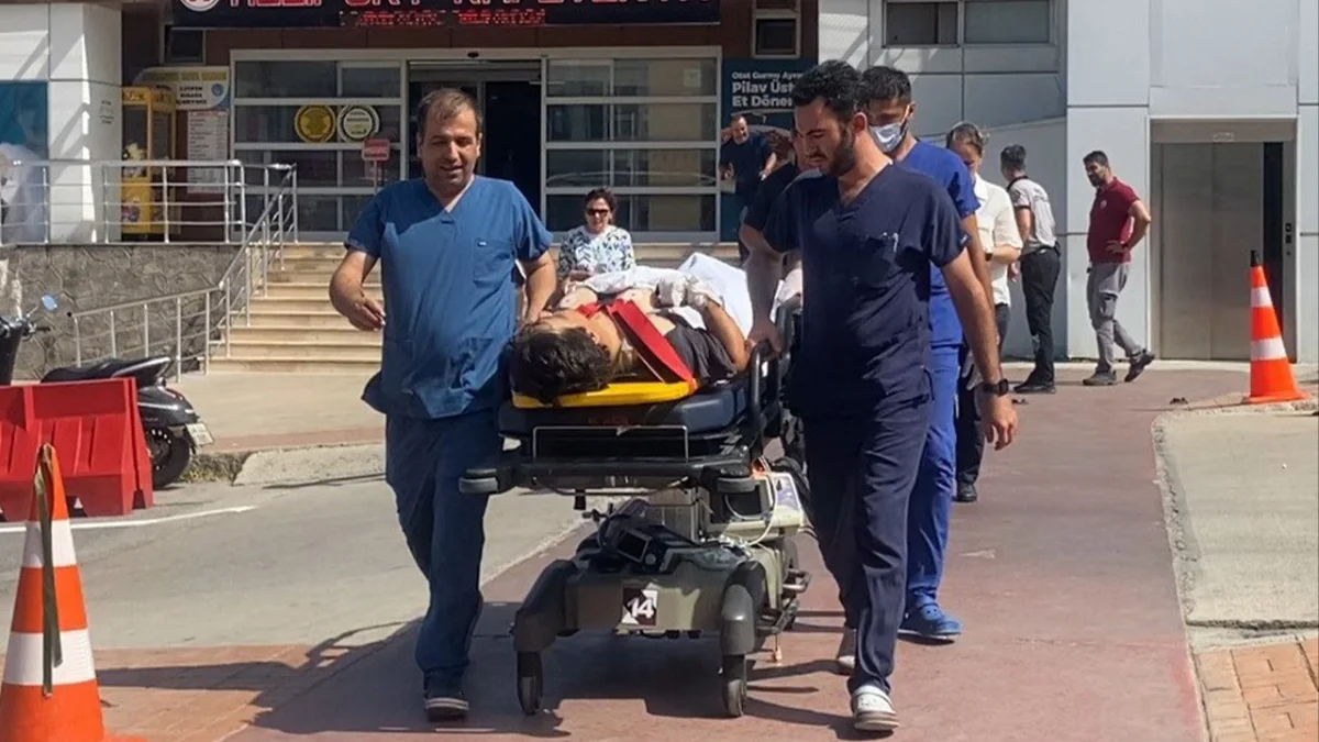 Trabzon'a kömür taşıyan gemide yaralanan mürettebat yaşadıklarını anlattı: "Dron kamaramı vurdu"