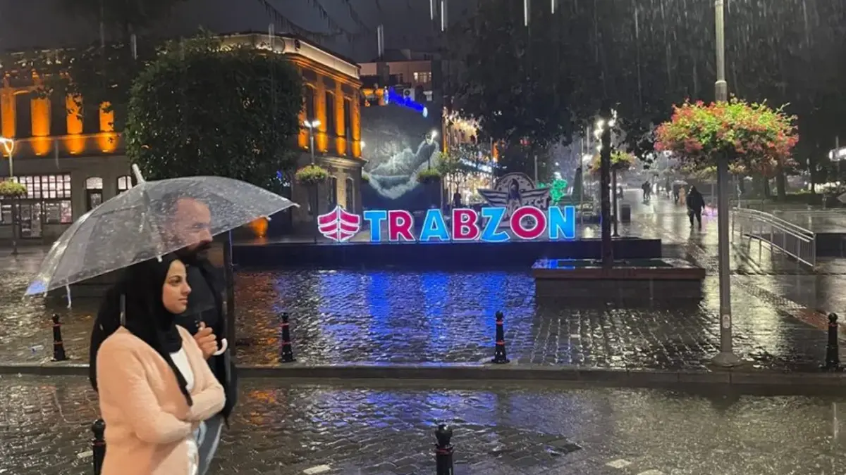 Trabzon'da bugün şemsiyesiz çıkmayın! Meteoroloji uyardı