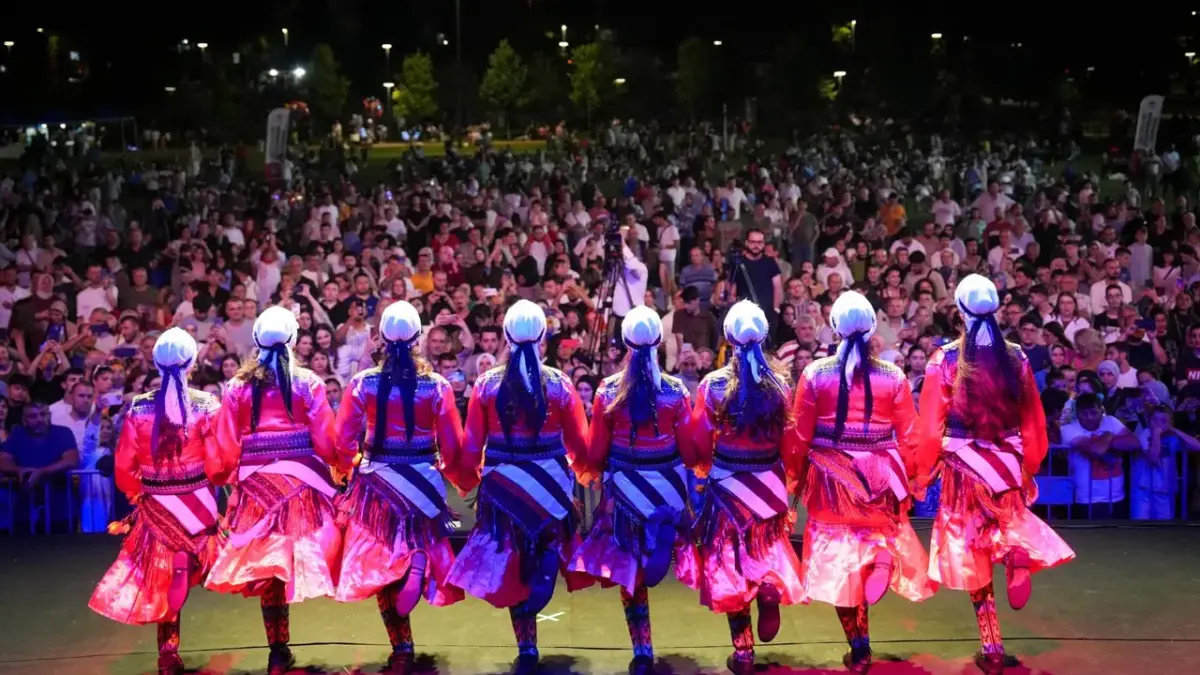 Trabzon’da horon rüzgarı esecek! 15 ülkeden 650 oyuncu geliyor