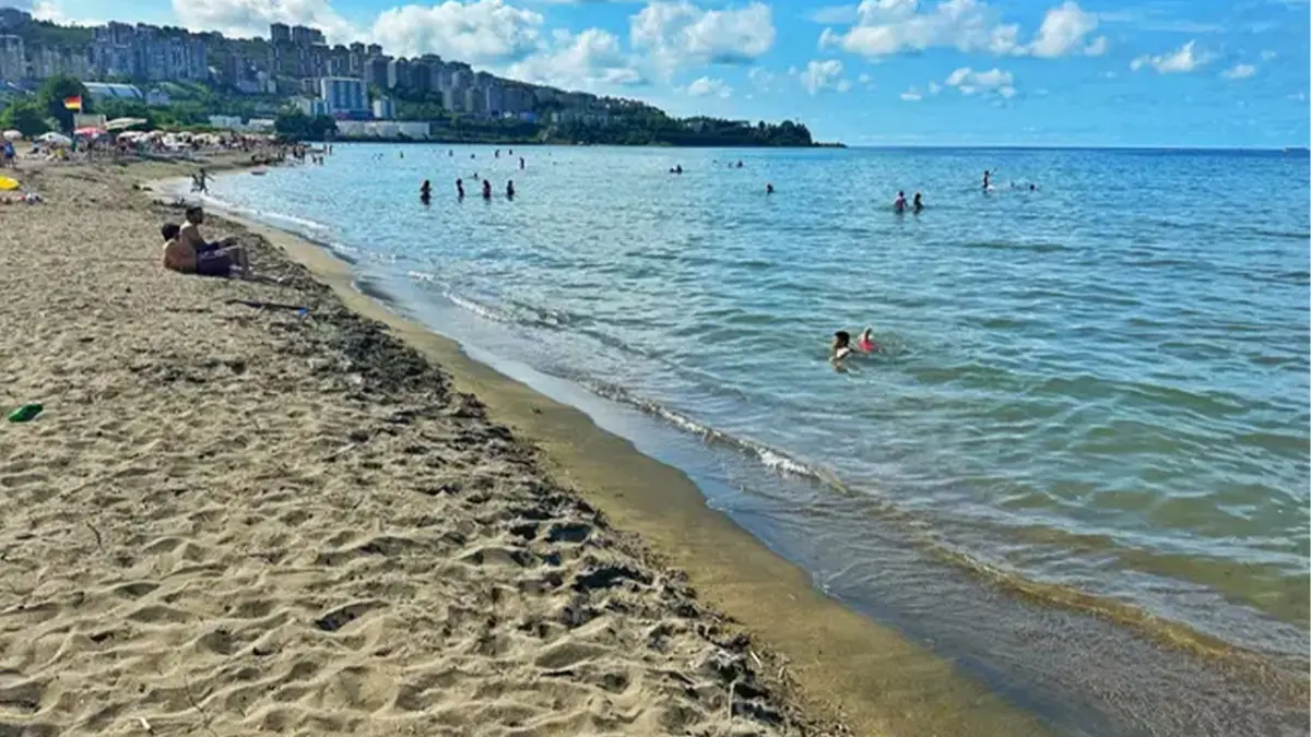 Trabzon’da özel plaj işletmeleri için dikkat çeken karar! Yomra Kaymakamlığı ve Trabzon Barosundan açıklama