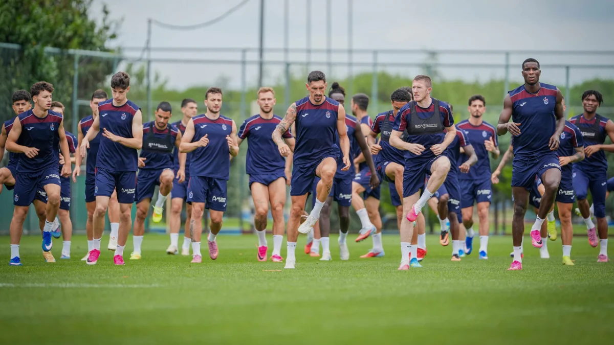 Trabzonspor’da hazırlıklar sürüyor! Antrenmanda taktik çalışma