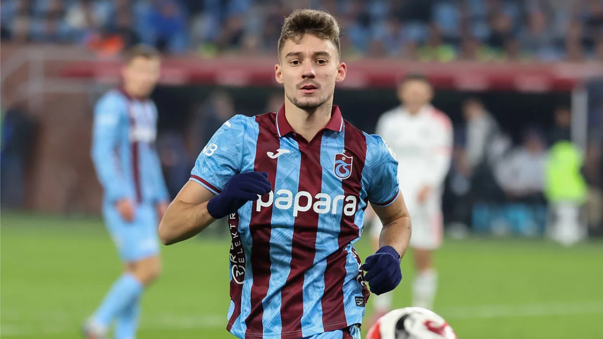 Trabzonspor'da Muçi yeni sezon için iddialı konuştu "Hedefim geçen sezonun da üzerine çıkmak"