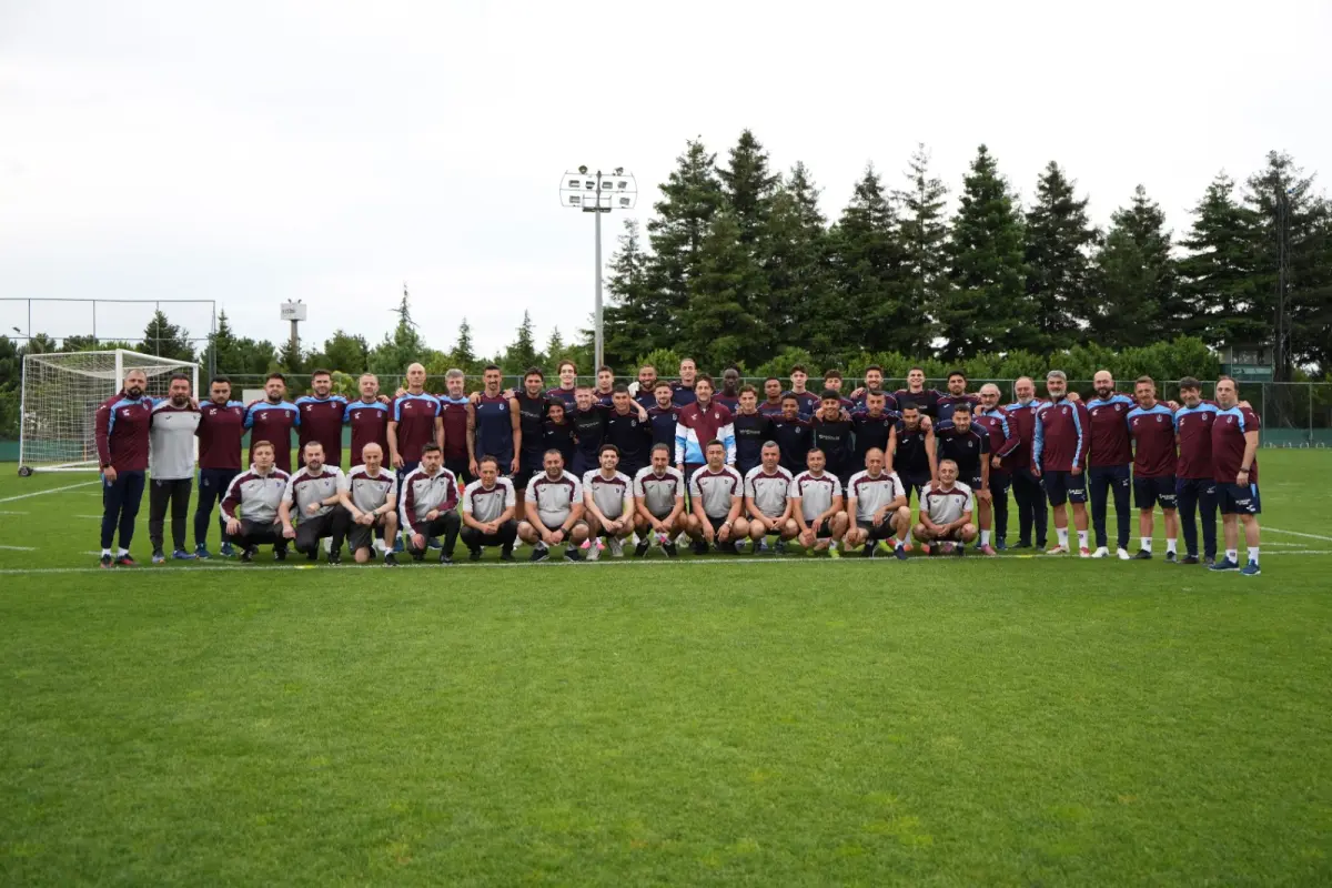 Trabzonspor'da Tekke'nin ekibi futbolcuları geçti!