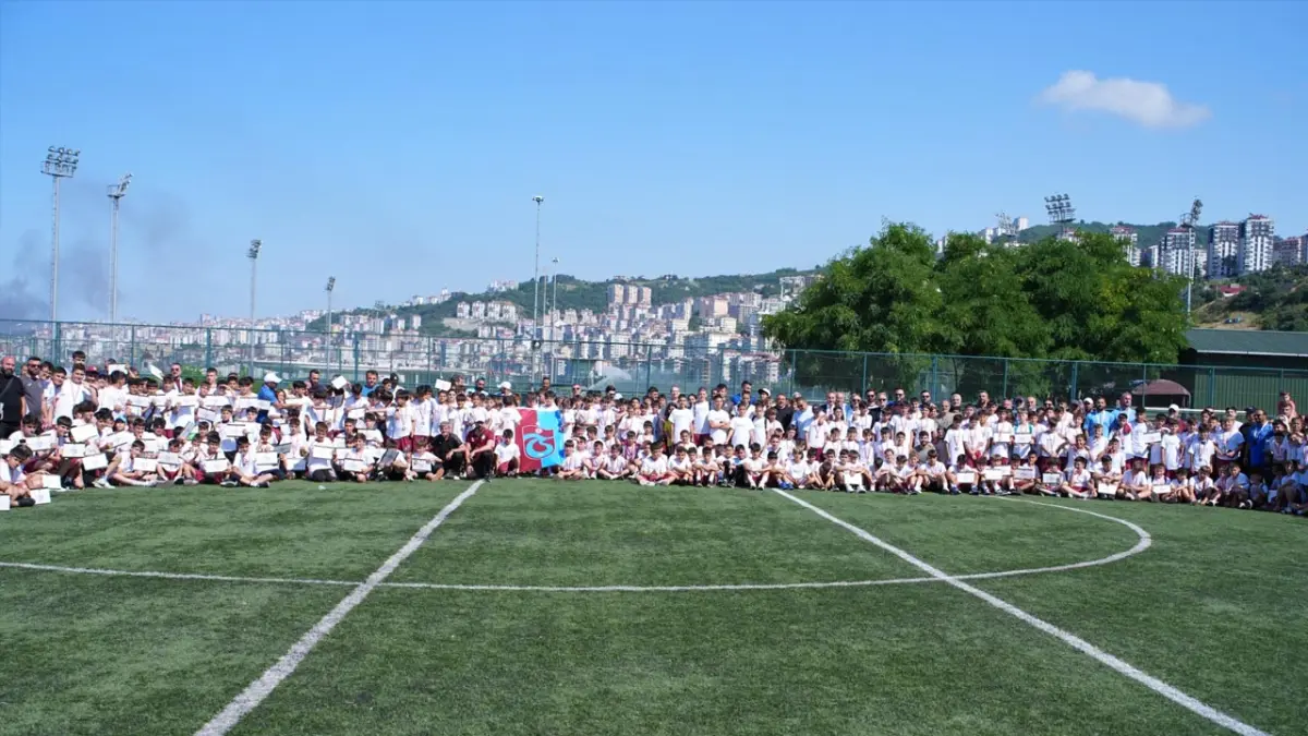 Trabzonspor'da yaz spor okulları görkemli törenle sona erdi