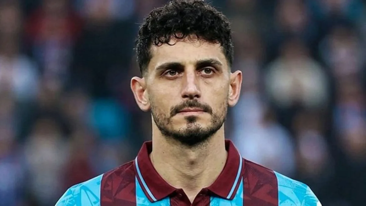Trabzonsporlu oyuncudan flaş hamle! O formalar rafa kalktı
