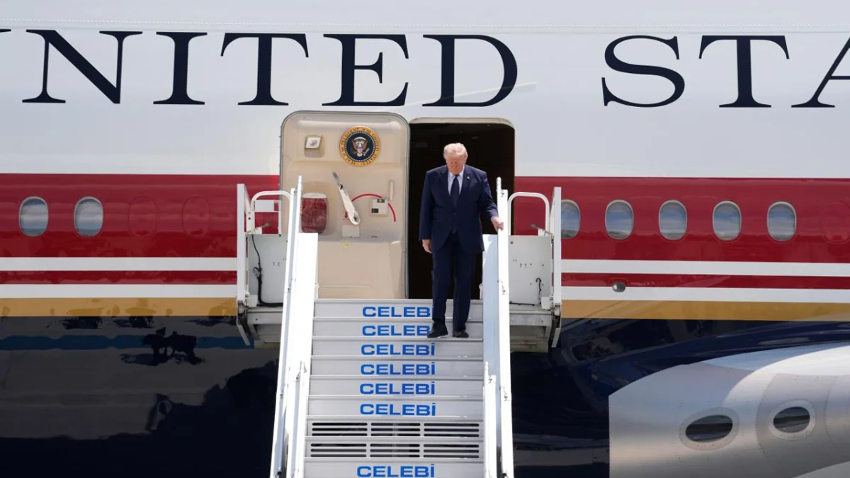 Trump'ın kullandığı merdivendeki Çelebi yazısı merak konusu oldu! Çelebi Havacılık nedir?, Çelebi Havacılık ne iş yapıyor?