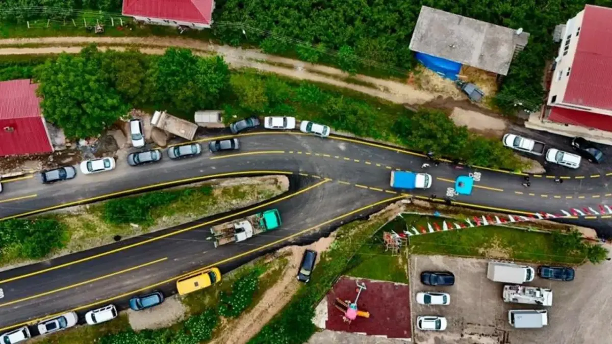 Ulubey'de 5 kilometrelik sıcak asfalt yolu hizmete açıldı