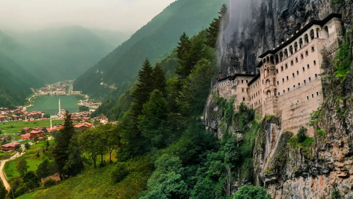 Yaz tatilinde serinlik arayanların adresi Doğu Karadeniz oldu İşte Trabzon ve bölgenin serin rotaları