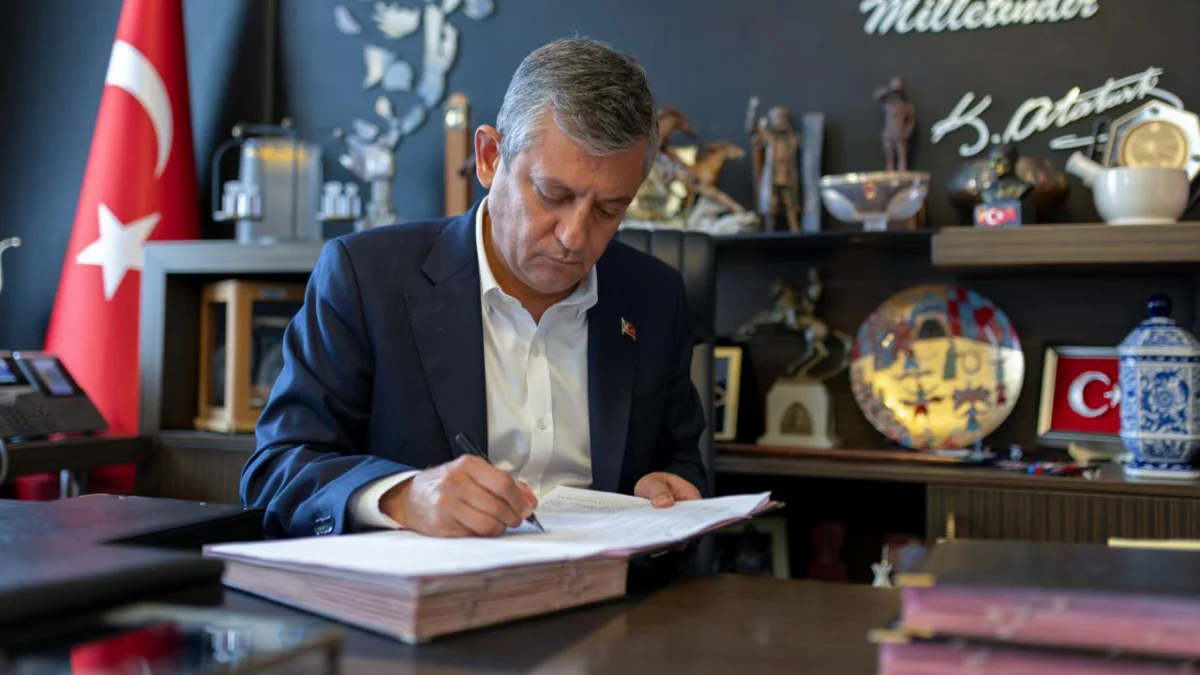 Yeni Parti'nin logosu ortaya çıktı! İlk görsel paylaşıldı